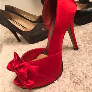 Aldo satin heels